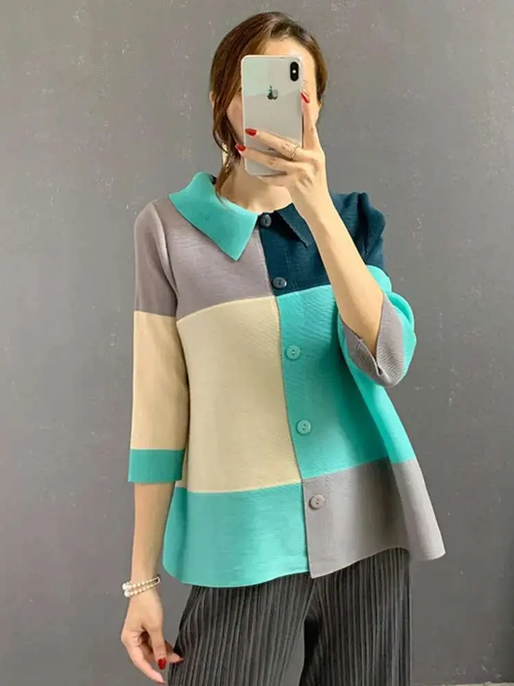 LANMREM 2025 Spring New Pleated Contrast Color Shirts Top Women Lapel Single Breasted Shirt Female Elegant Clothing 2W721