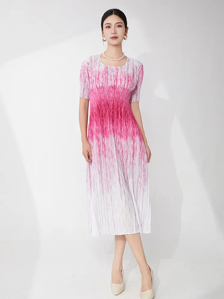 LANMREM Women's High-end Pleated Dress Elastic Slimming Gradient Round Neck Short Sleeved A-line Dresses Elegant Clothes 2DB3502