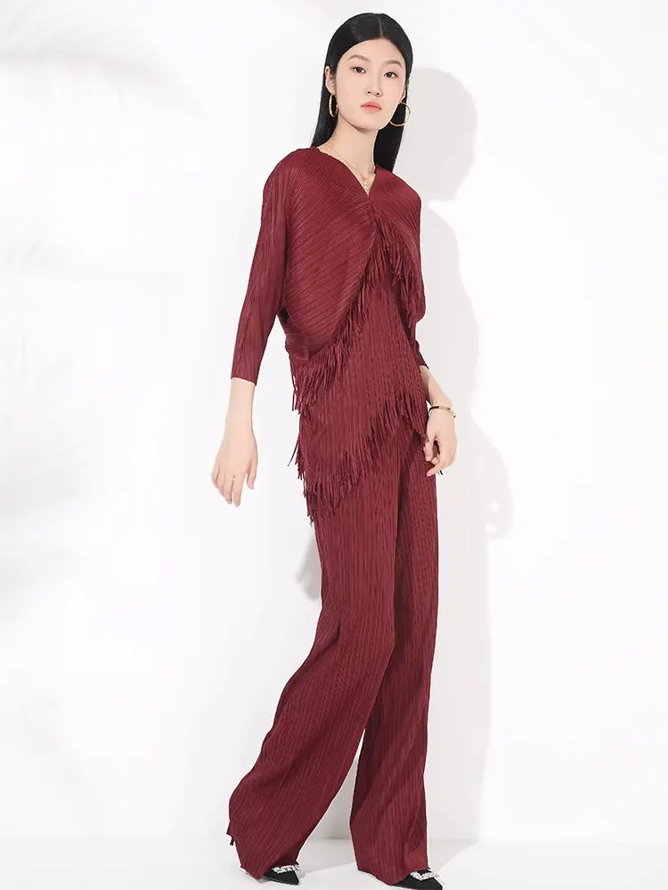 LANMREM Chic 2025 New Women's Two Pieces Set High-end Tassel Splicing V-neck Bat Sleeve Top + High Waist Straight Pants 2DB3449
