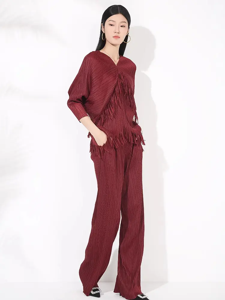 LANMREM Chic 2025 New Women's Two Pieces Set High-end Tassel Splicing V-neck Bat Sleeve Top + High Waist Straight Pants 2DB3449
