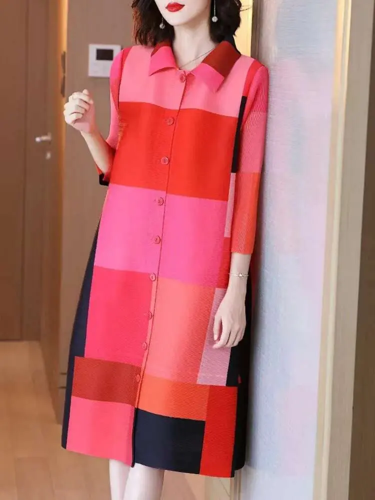 LANMREM Patchwork Color Pleated Dress Women Fashion tide 2025 New Lapel Single Breasted Long Sleeve Casual Loose Dresses 2DE683