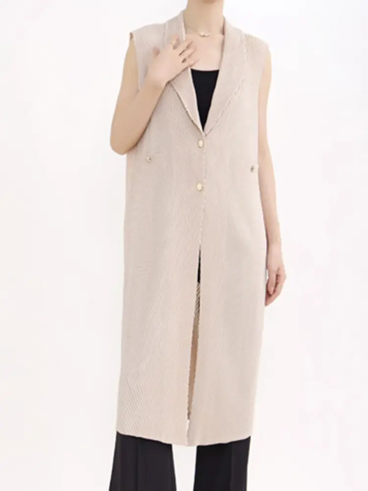 LANMREM Pleated Casual Long Vest For Women Lapel Sleeveless Single Breasted Solid Color High Stretch Coat 2025 Spring New 2Z2822