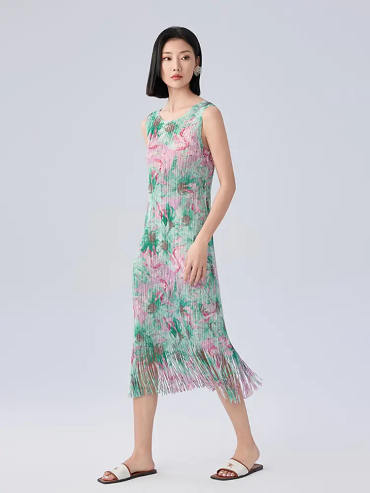 LANMREM High Street Hand Drawn Printing Pleated Dress For Women 2025 New Round Collar Sleeveless Tassel Hem Slim Dresses 2DB2822