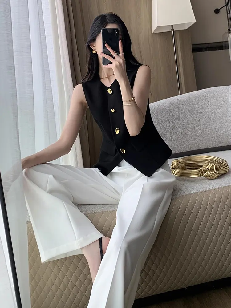 LANMREM Black Vest For Women Metal Button Slim Female All Match Fashion Coat Office Lady 2024 Summer Autumn New 2DA5810