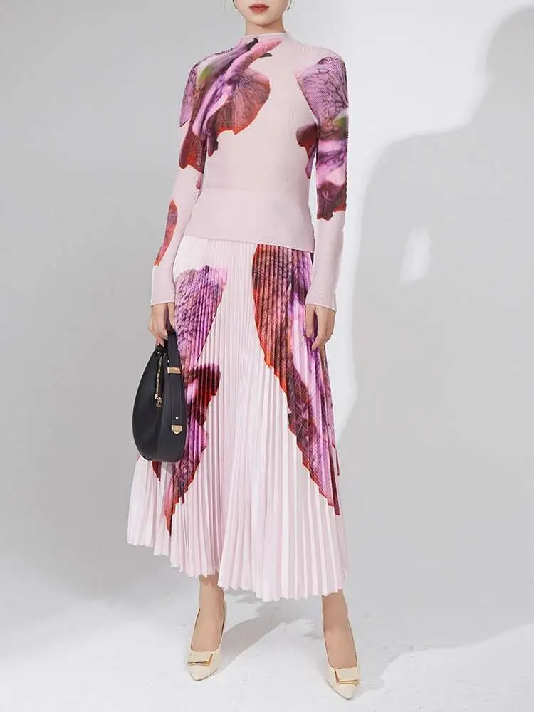 LANMREM Fashion Printed 2 Pieces Set Women Turtleneck Pleated Slim T Shirt Elastic Waist A Line Skirt Designer Clothing 2DC1341