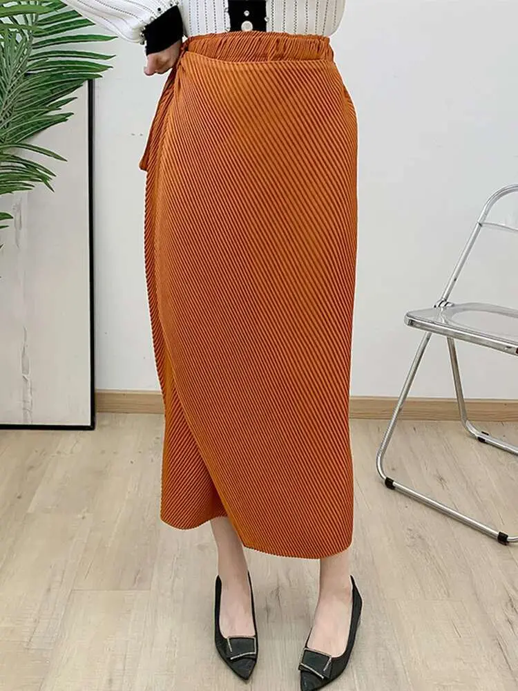 LANMREM Versatile Women Skirt Elasitc Waist Patchwork Bandage Loose Blue Pleated Skirts Female 2025 New Fashion Clothing 2DC1482