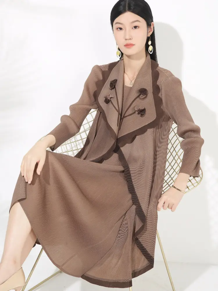 LANMREM Pleated Temperament Spliced Coffee Women's Dress 2025 New Style Lapel Design Pullover Fake Two-piece Dresses 2DB3521