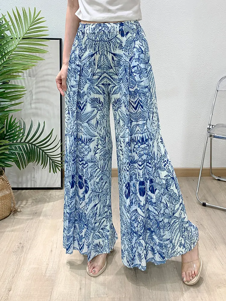 LANMREM Fold Design Elastic Waist Pleated Women's Trousers 2025 New Loose Design Blue White Printting Wide Leg Pants 2DB3440