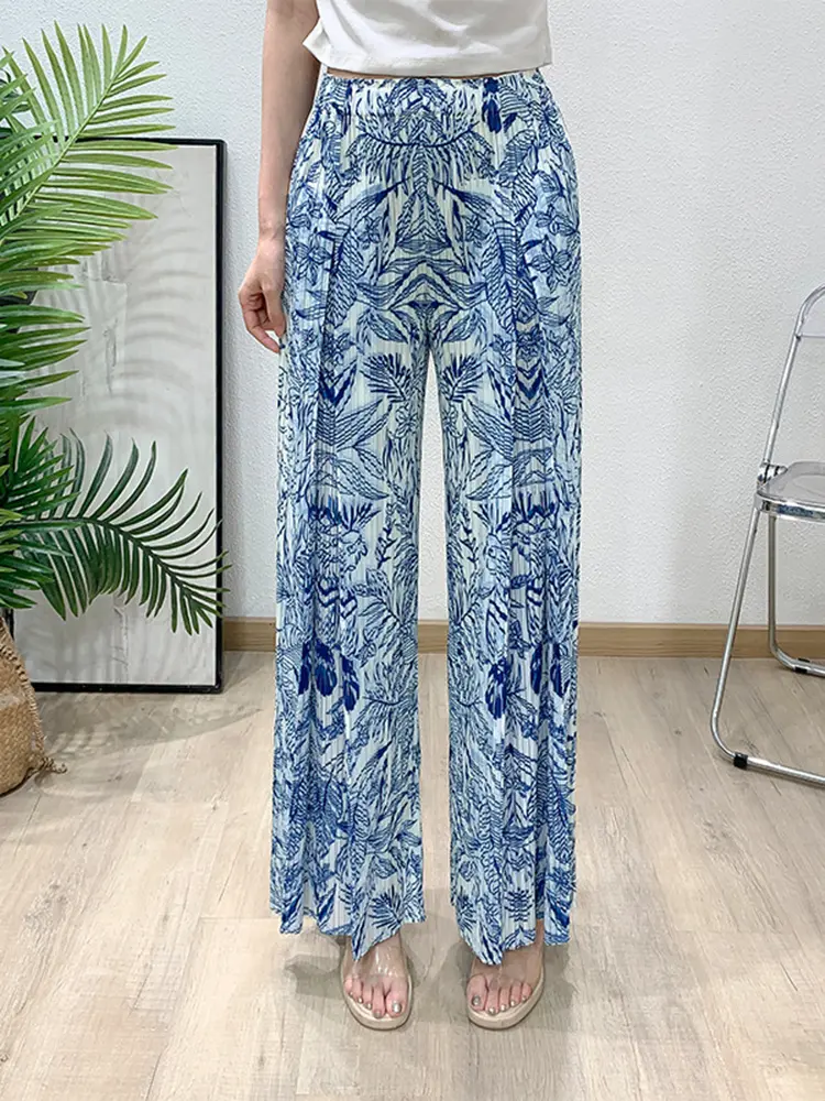 LANMREM Fold Design Elastic Waist Pleated Women's Trousers 2025 New Loose Design Blue White Printting Wide Leg Pants 2DB3440