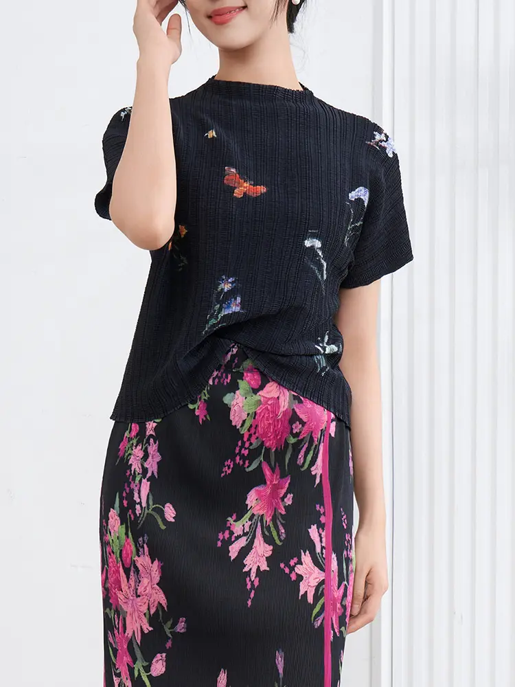 LANMREM Ligh Green Short Sleeved T-shirt Women 2025 Summer Plant Printed Pleated Top Transparent Versatile Pullover Top 2DB3230