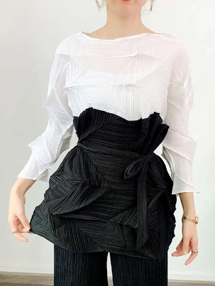 LANMREM Elegant Pleated T-shirt For Women O-neck Long Sleeves Loose Color Block Belt Tops Female Clothes 2025 Spring New 2YA630