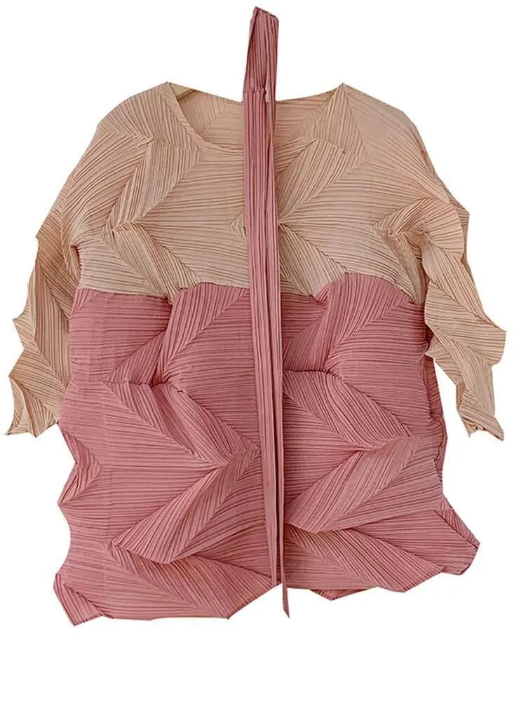 LANMREM Elegant Pleated T-shirt For Women O-neck Long Sleeves Loose Color Block Belt Tops Female Clothes 2025 Spring New 2YA630
