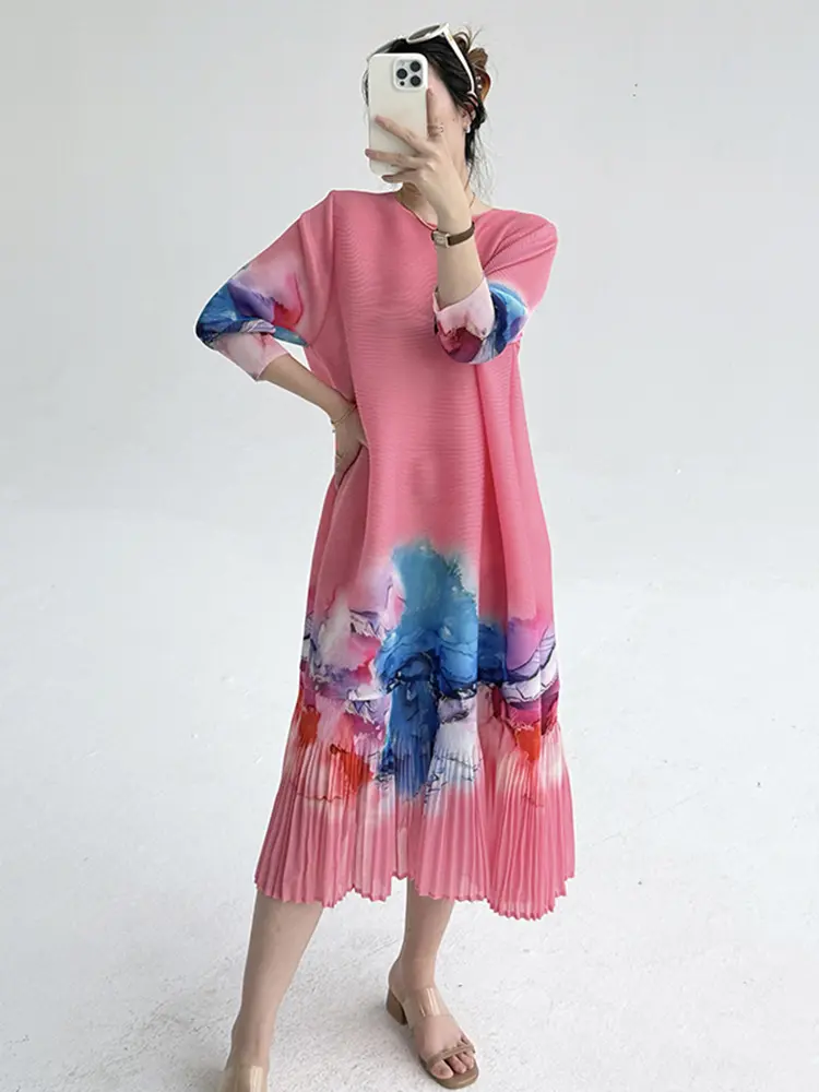 LANMREM Chic Pleated Printed Dress For Women Loose Elegant Elastic Slimming High-end O-neck Mid-length Dresses 2025 New 2DB3586