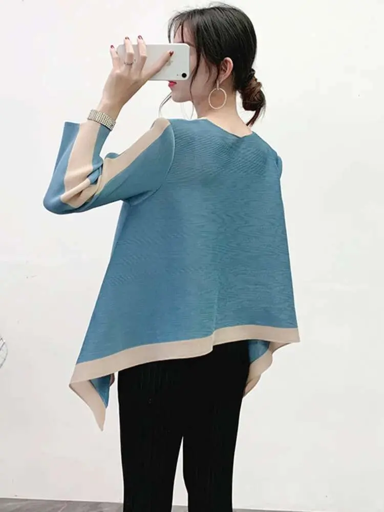 LANMREM Pleated T-shirt Famale Round Collar Color Block Hem Long Sleeve Fold Irregular Tops Loose Casual Style 2024 Spring YJ745