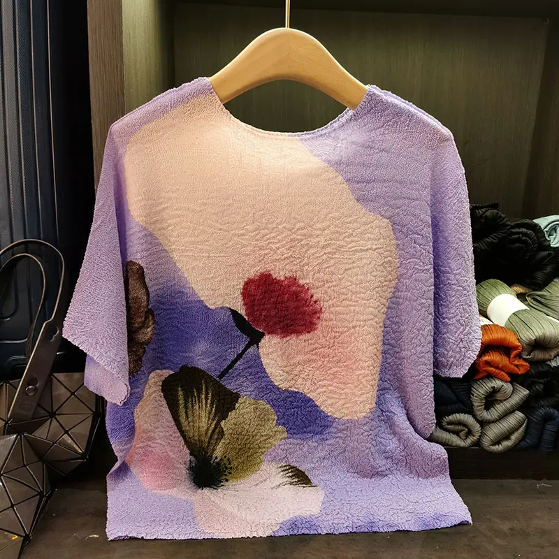 LANMREM Purple Printed Pleated Round Neck Short Sleeve T-shirt For Women High-end Summer 2025 New Loose Casual Top Chic 2DB3220