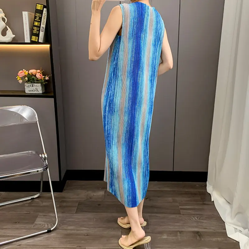 LANMREM Blue Pleated Striped Print Tank Dress Summer 2025 New Elastic Slimming Temperament Straight Dresses Chic Clothes 2DB3972