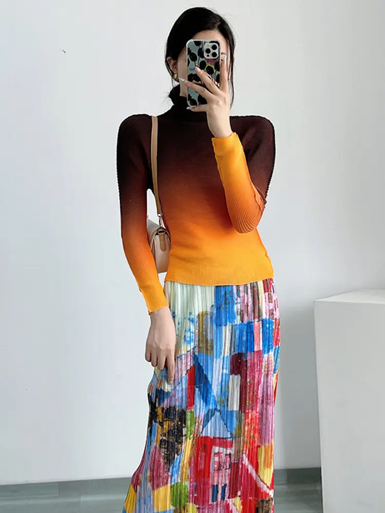 LANMREM Gradient Pleated T-shirt High Neck Long Sleeve Orange Color Stitching Slim T-Shirts Women's Fashion Top Autumn 2R6988