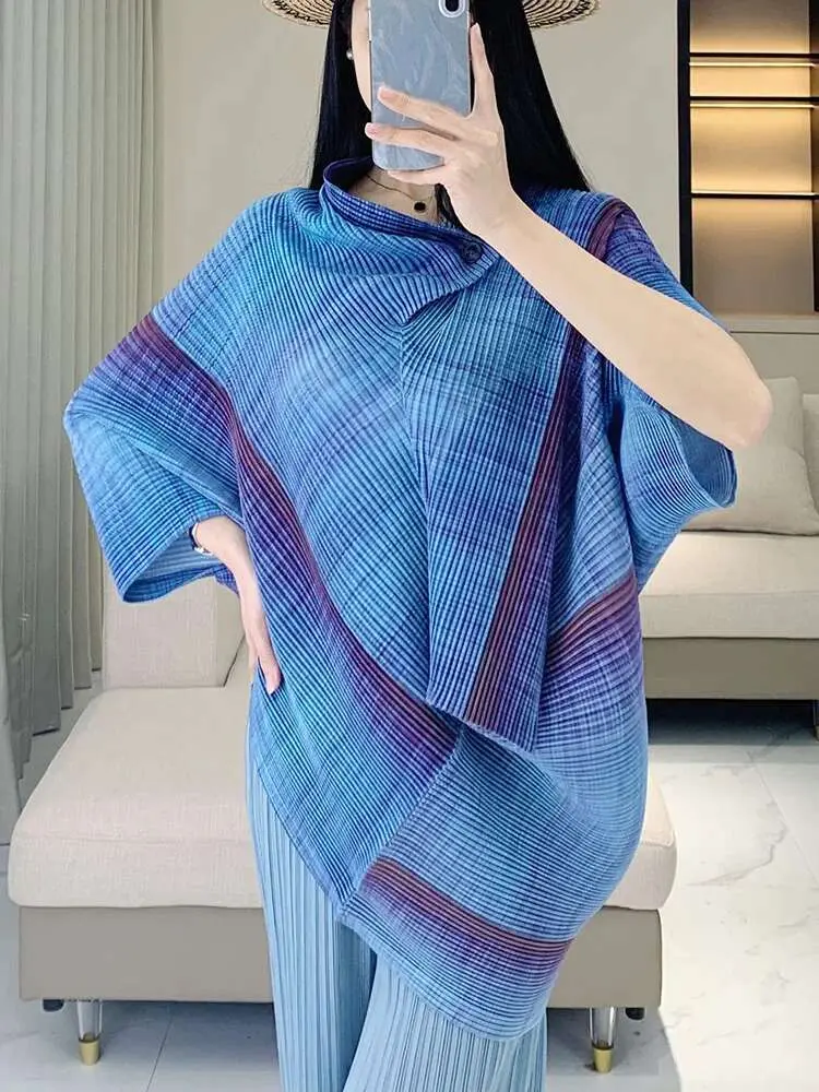 LANMREM Trendy Pleated Design 2025 New Irregular Top Women's Fashionable Temperament Dyed Cape T-shirt Niche Chic Tee 2DB2635