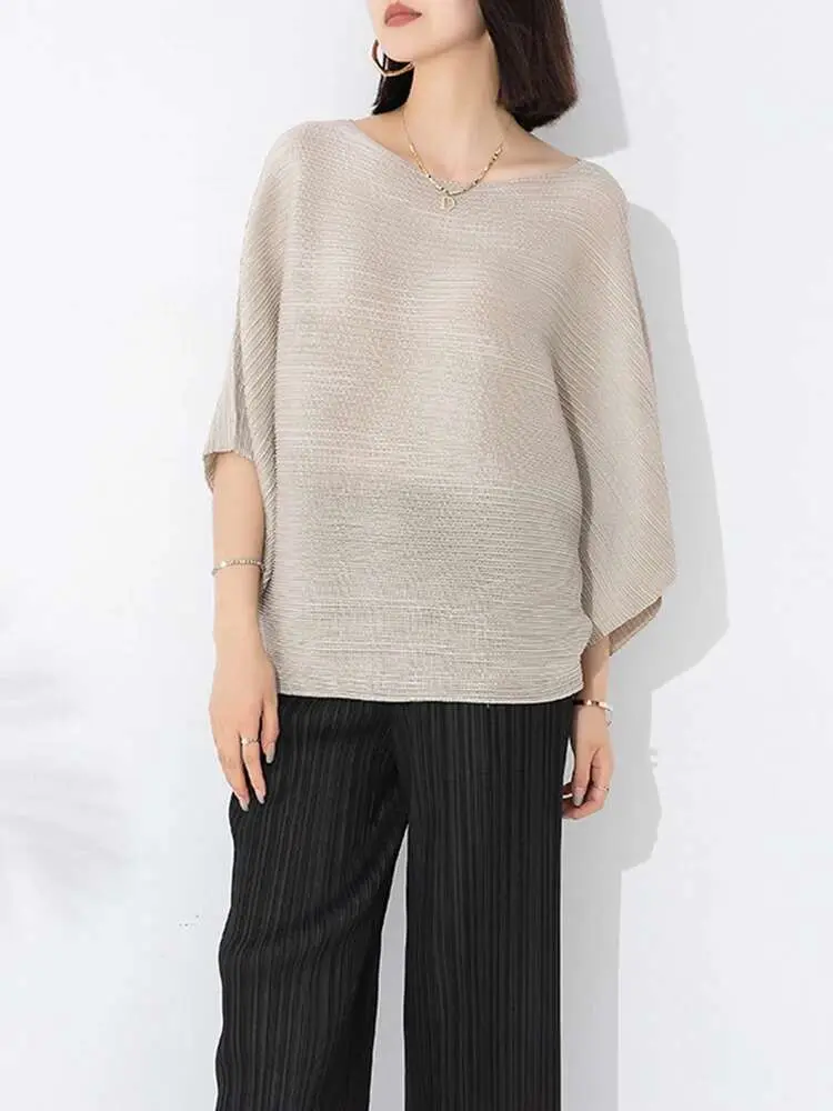 LANMREM Loose Pleated T-shirt For Women Batwing Sleeves Solid Color Casual Top Female Comfortable Top Clothing 2024 New 2DA3991