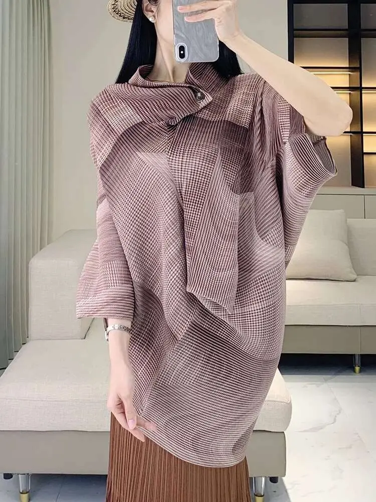 LANMREM Trendy Pleated Design 2025 New Irregular Top Women's Fashionable Temperament Dyed Cape T-shirt Niche Chic Tee 2DB2635