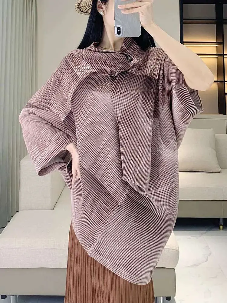 LANMREM Trendy Pleated Design 2025 New Irregular Top Women's Fashionable Temperament Dyed Cape T-shirt Niche Chic Tee 2DB2635