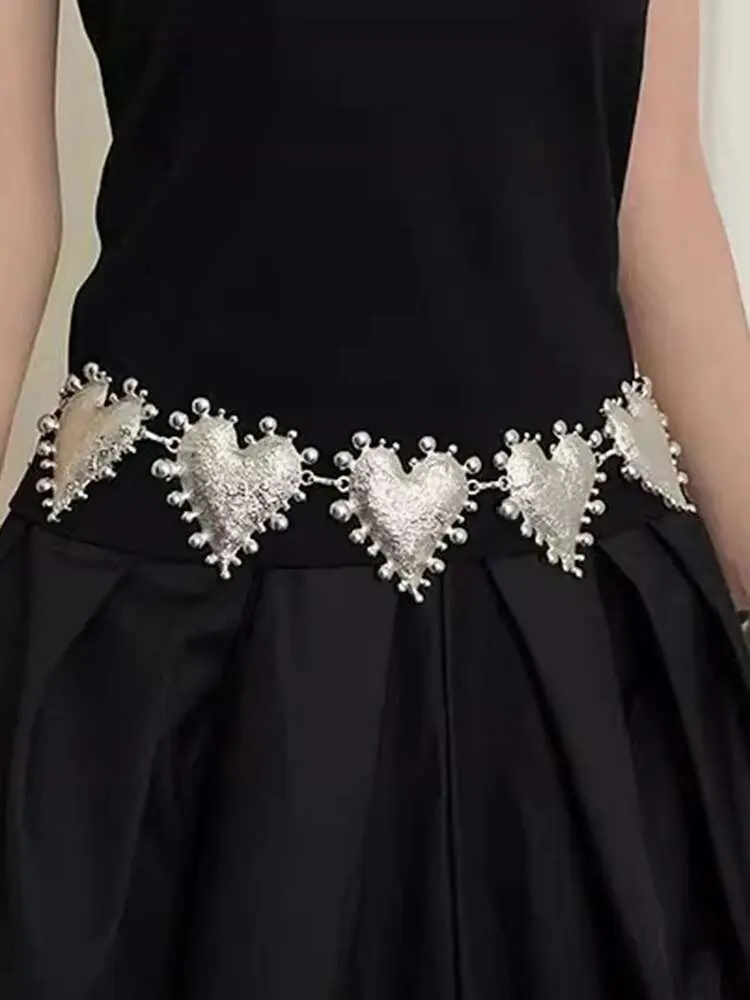 LANMREM Women's Heart Belt 2025 Spring New Fashion Big Love Design Chic Style Metal Chain Belts Skirt Dress All Match 2DC1145