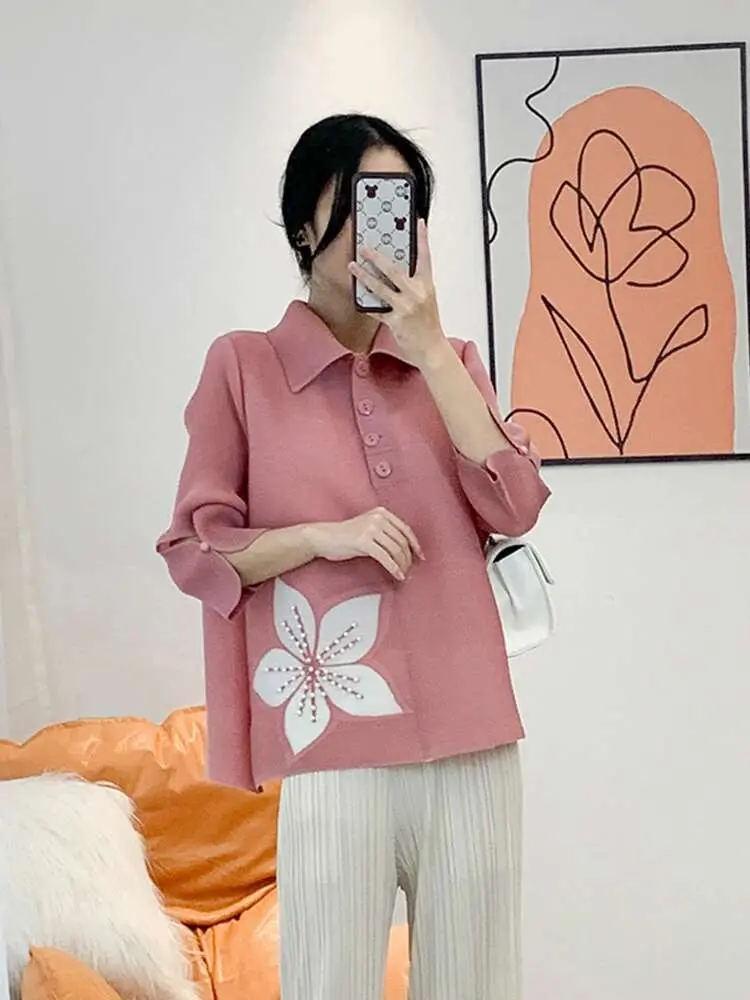 LANMREM Design Sense Flower Beaded Patchwork Fashion T-shirt Women's Slim Polo Collar Casual Tops Spring Summer 2025 New 2DE363