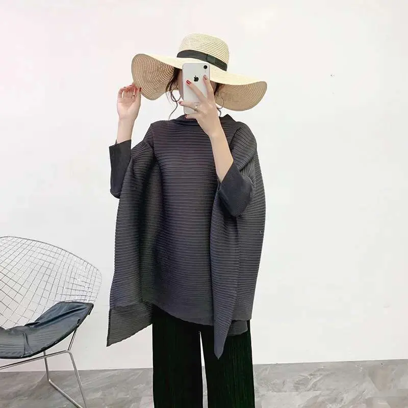 LANMREM 2025 New Stand Collar Spring Batwing Sleeves Blouse Pleated Wide Loose Pullover Women  Top WJ74004