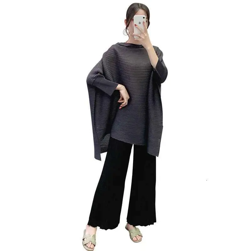LANMREM 2025 New Stand Collar Spring Batwing Sleeves Blouse Pleated Wide Loose Pullover Women  Top WJ74004