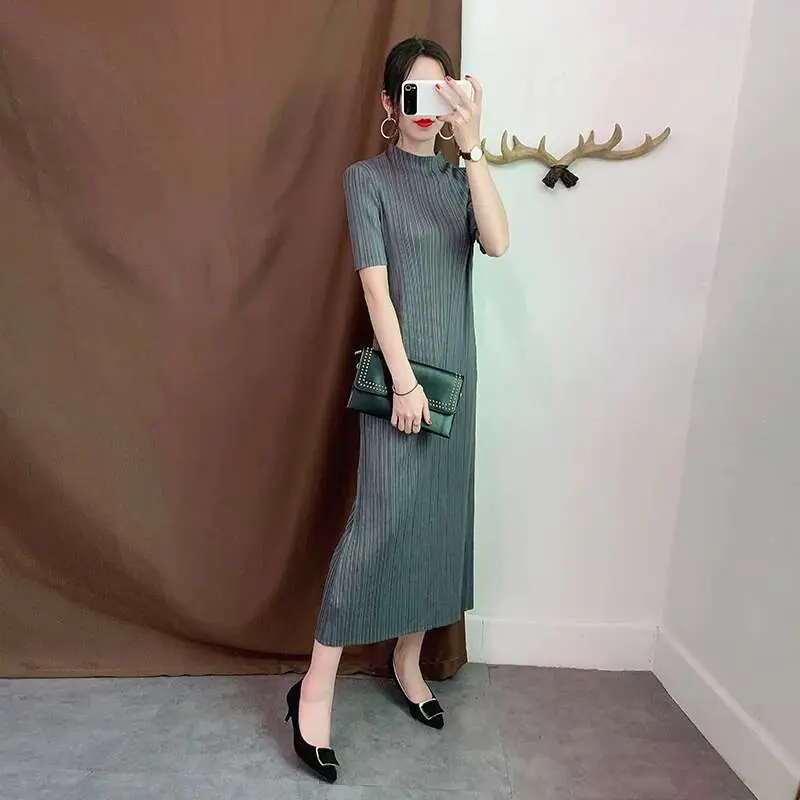 LANMREM Purple Stand-up Collar Short-sleeved Pleated Slim Plus Woman Bottom Dress Casual Simple Fashion 2025 Spring New TV734