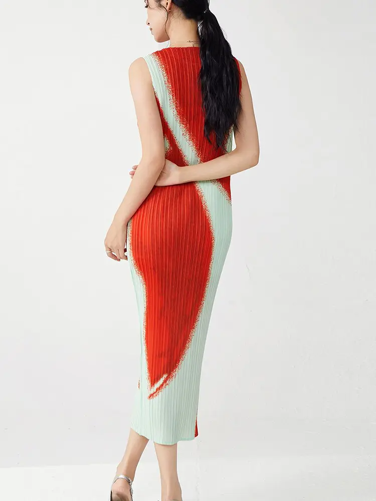 LANMREM New Sleeveless Long Dress High Quality Ealstic Slim Straight Pleated Women's Dreses High-end Summer Famle Cloth 2DB3529