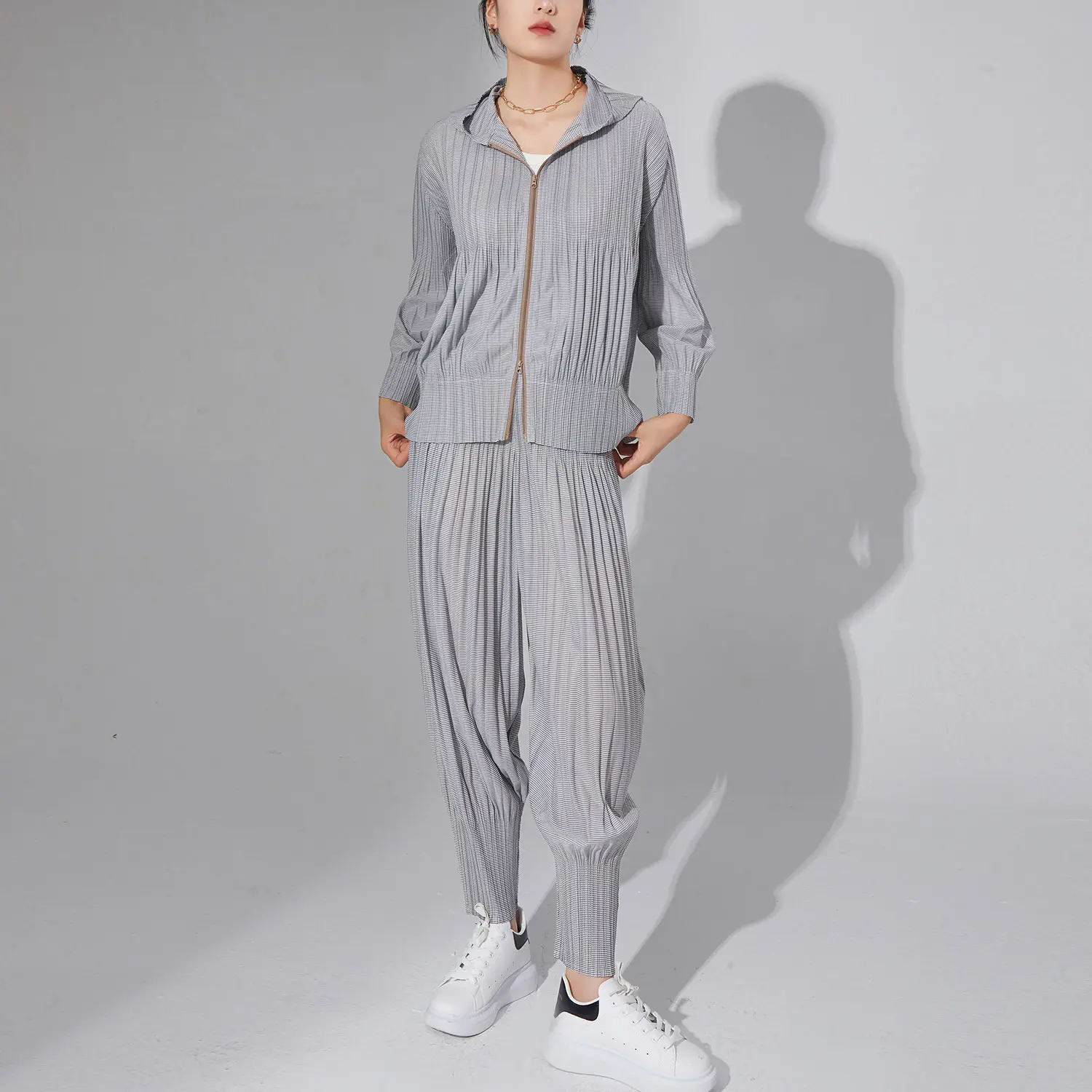 LANMREM High Quality Pleated Pants Sets Sports Casual Women's Hooded Jacket And Loose Pencil Pants Two-piece Set 2DB2614