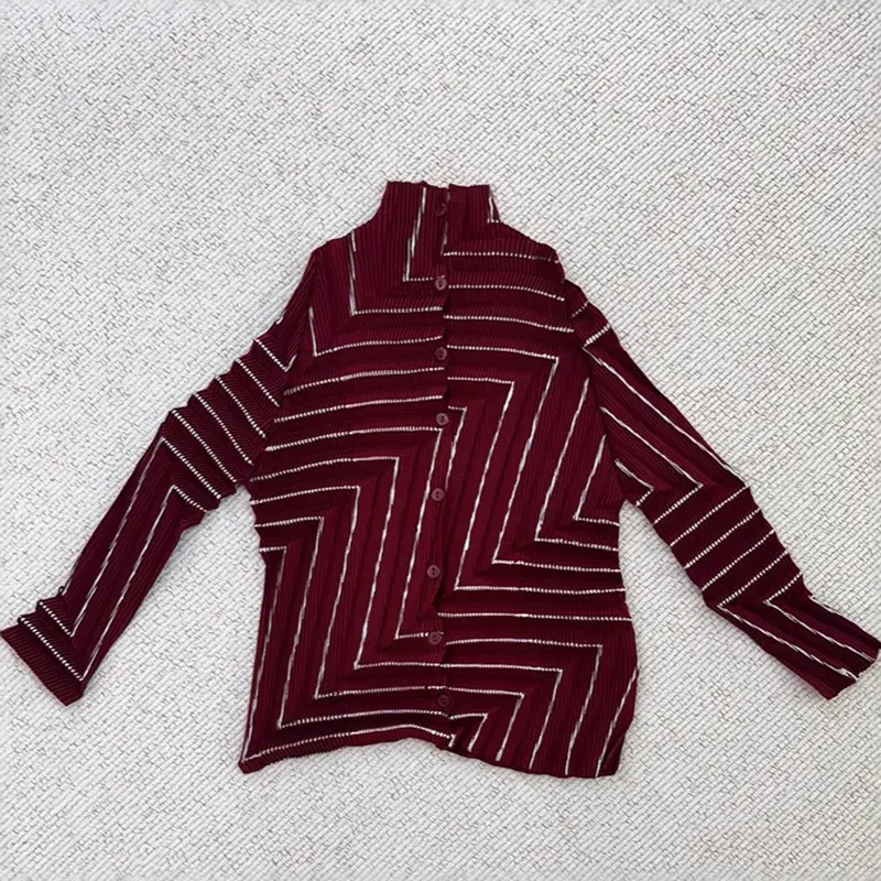 LANMREM Striped Pleated Women's Shirt Fashion Turn Down Collar Long Sleeve Casual Elastic Black Blouse Tops 2025 New 2DB3667