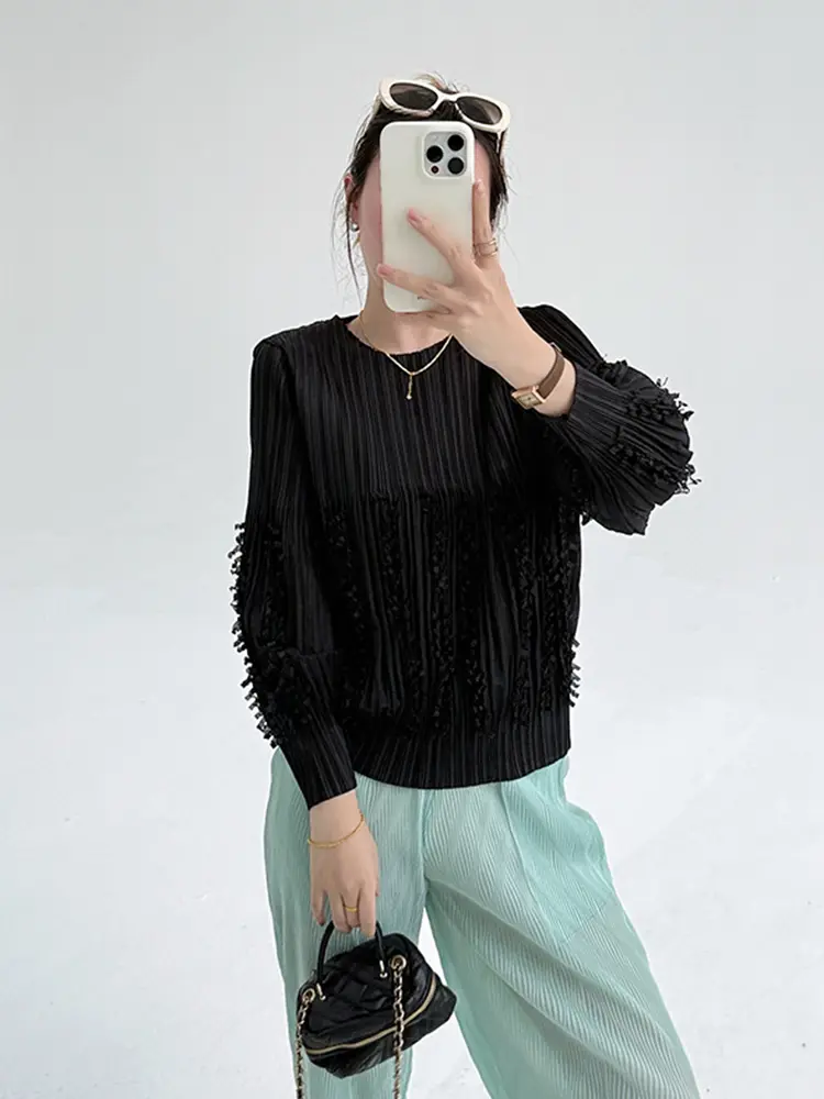 LANMREM 2025 New Grey Women's Bubble Sleeve Tassel Design Long Sleeve T-shirt Loose Round Collar Folded Pullover Tops 2DB3588