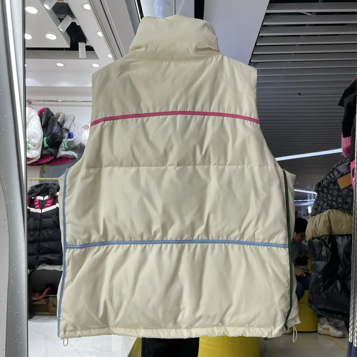 Winter Coats Women Down Vest Undershirt 2024 Fall and Winter New Loose Hundred with Denim Splicing Thickened Large Pockets Vest