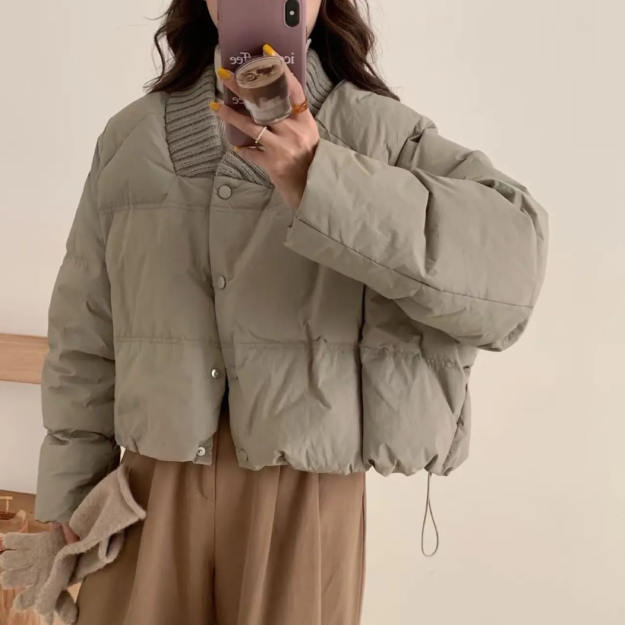 Knitted Splicing Down Jacket Female 2024 Winter New V-neck Thin Short Loose Puff Jacket Western-style Warm White Duck Down Coat