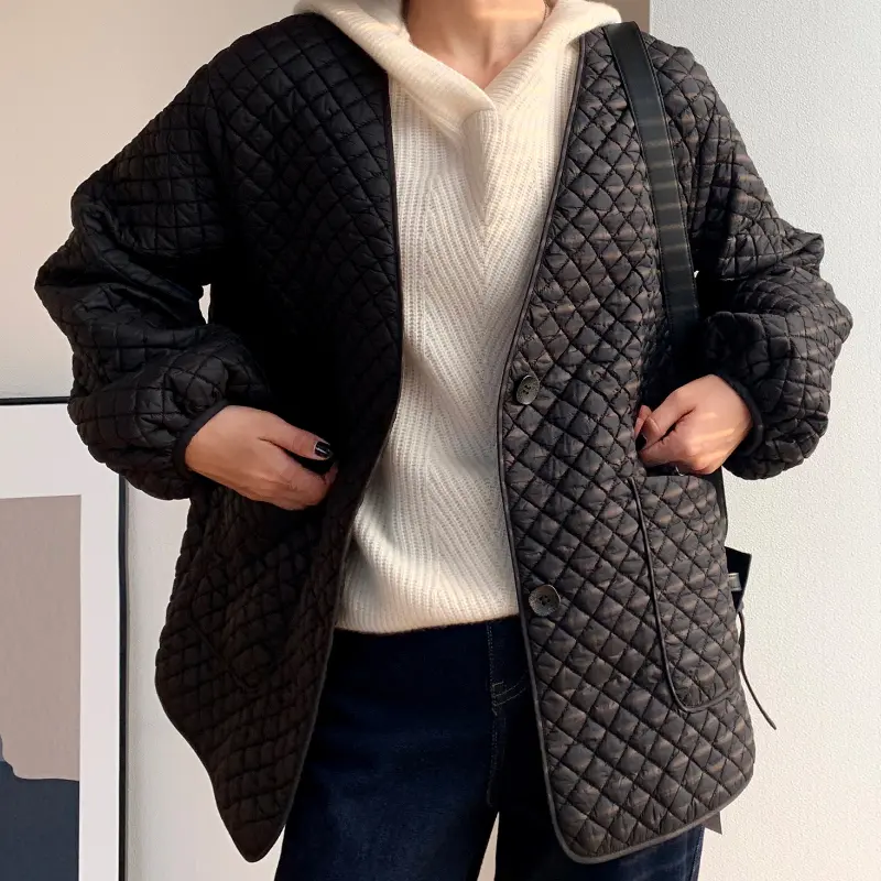 Women's White Duck Down Jacket, Warm Jacket Classic Diamond Lattice Loose V-Neck Short Coat Lightweight Monochromatic New Winter