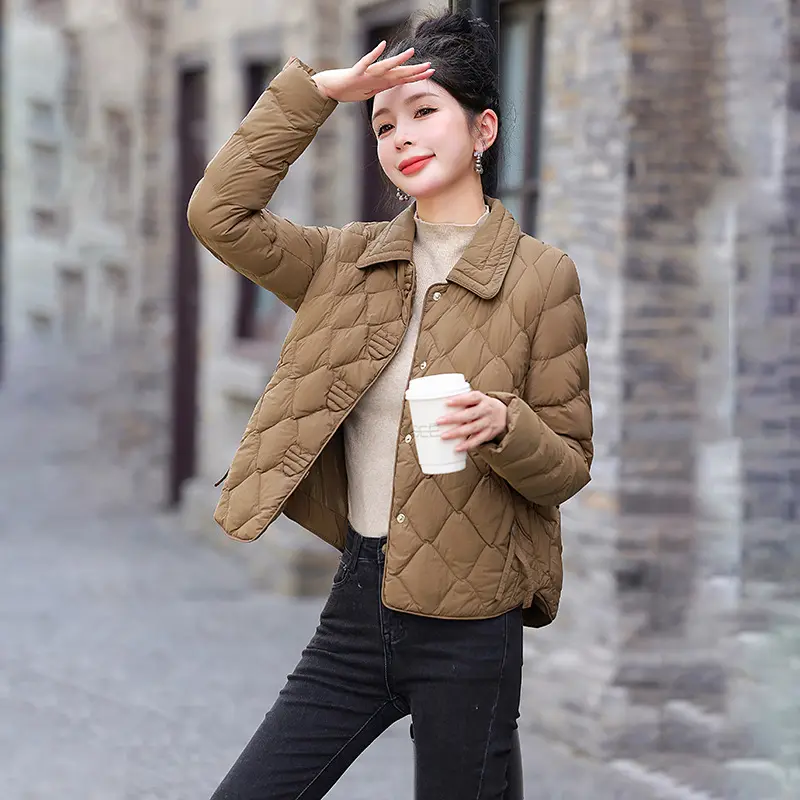 Women's Light Down Jacket Winter 2024 New Diamond Grid 90 White Duck Down Warm Jacket Fashion Lapel Little Man Short Coat