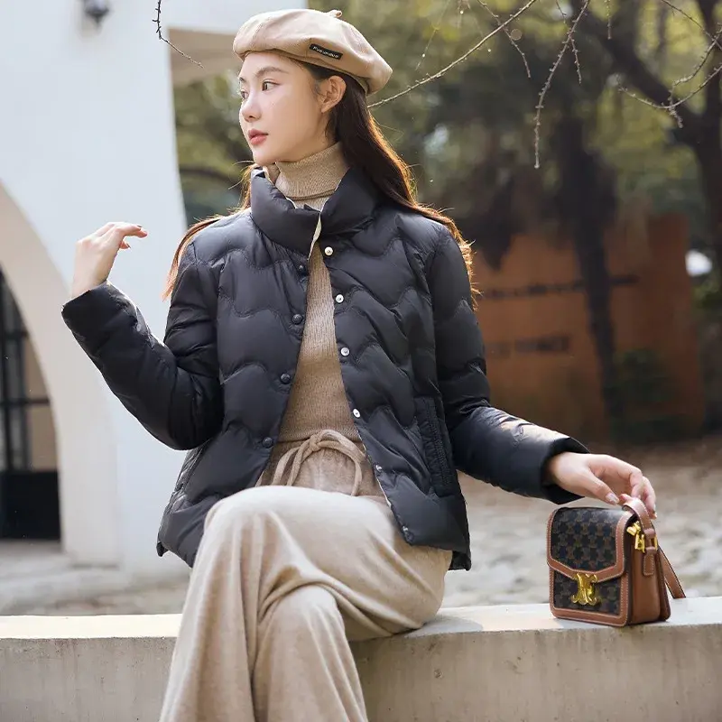 Fall and Winter New Stand Collar Light Down Jacket Women White Duck Down Warm Short Puffer Jacket Single-breasted Casual Jacket