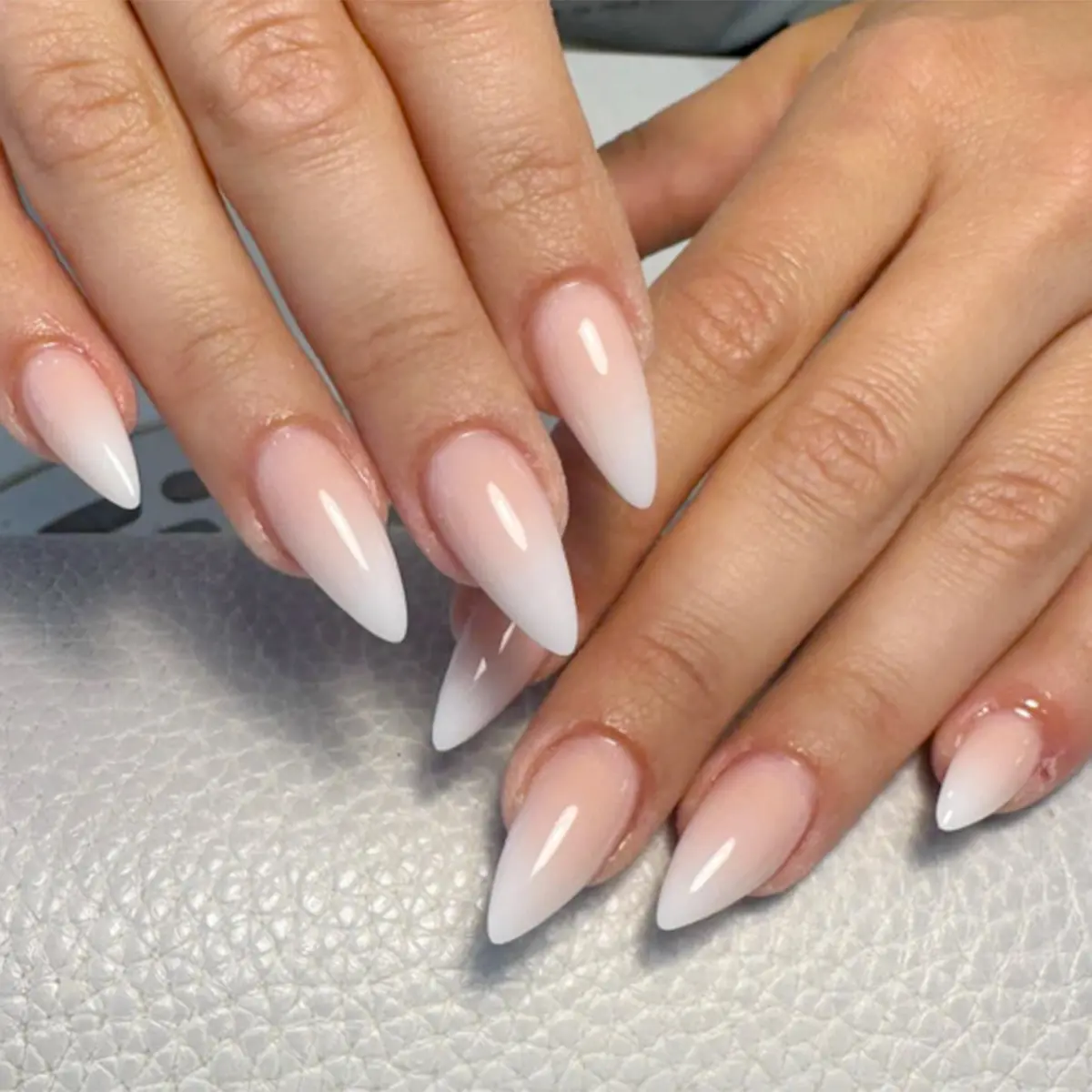 24Pcs Long Almond Fake Nails with White Edge Design Wearable French Press on False Nails Simple Full Cover Nail Tips Manicure