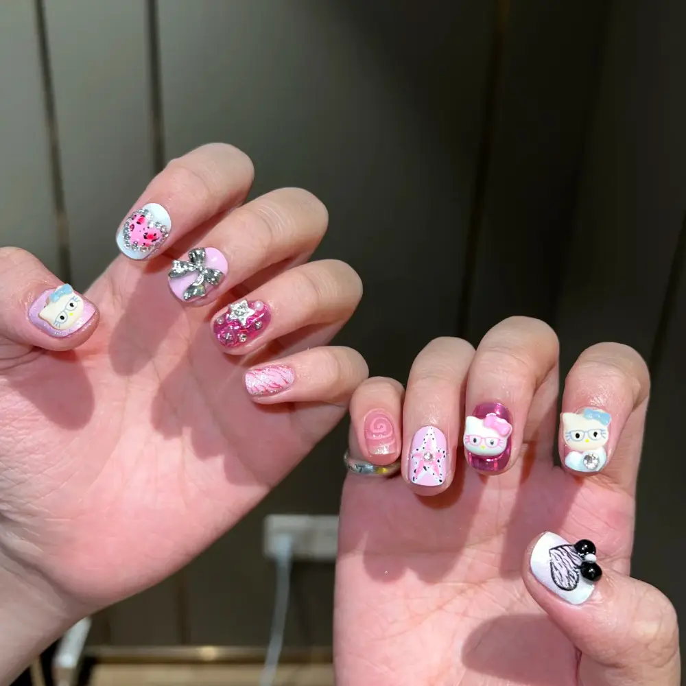 50/100pcs/Lot 3D Glasses Hello Kitty Nail Art Charms Set Cute Cartoon Resin Holiday Manicures Parts Y2K Mini Nail Accessories