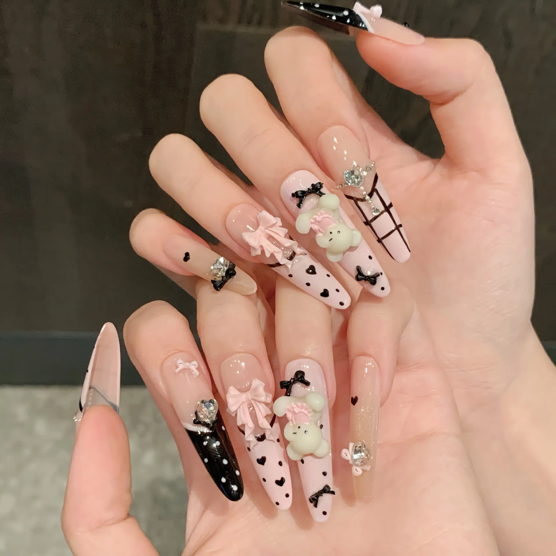 10pcs Cute Bear Handmade Fake Nails Tips Datachable Short Ballet Pink Bow Diamond False Nail Art Finished French Press on Nails