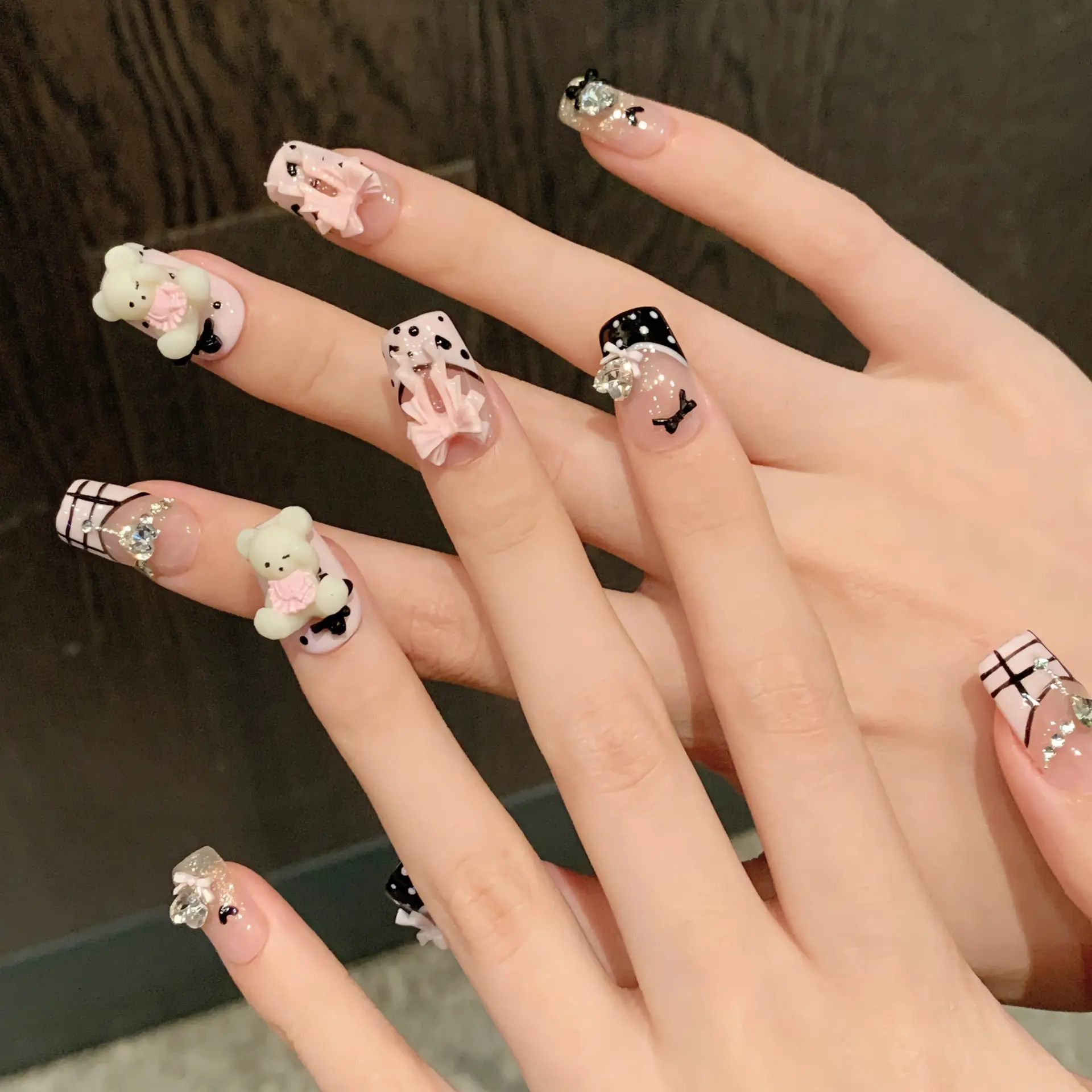 10pcs Cute Bear Handmade Fake Nails Tips Datachable Short Ballet Pink Bow Diamond False Nail Art Finished French Press on Nails