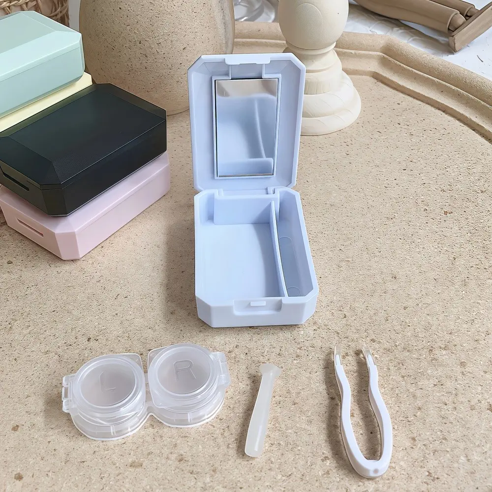 Contact lens case, solid color simple portable mini flip cover press fit double box. Solid color minimalist design.zwq