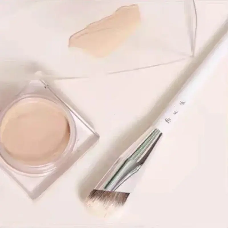 Makeup Concealer Brush for under Eye Cream Corrector Blending Liquid Foundation Nose Contour Professional Wholesale