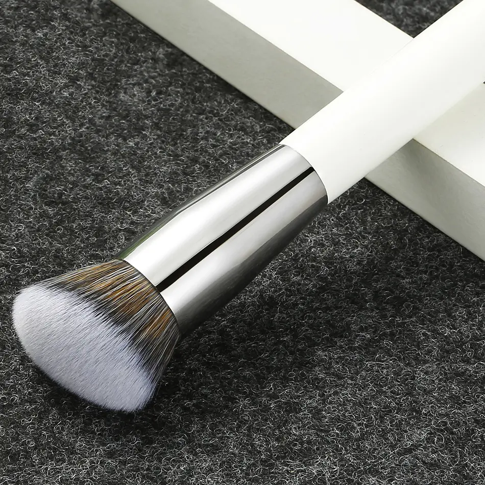 Professioal Makeup Brushes Powder Bronzer Blush Liquid Foundation Under Eye Concealer Contour Blending Buffing Stippling Tools