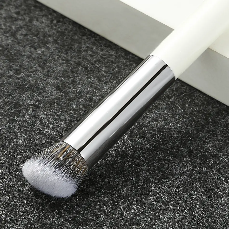 Professioal Makeup Brushes Powder Bronzer Blush Liquid Foundation Under Eye Concealer Contour Blending Buffing Stippling Tools