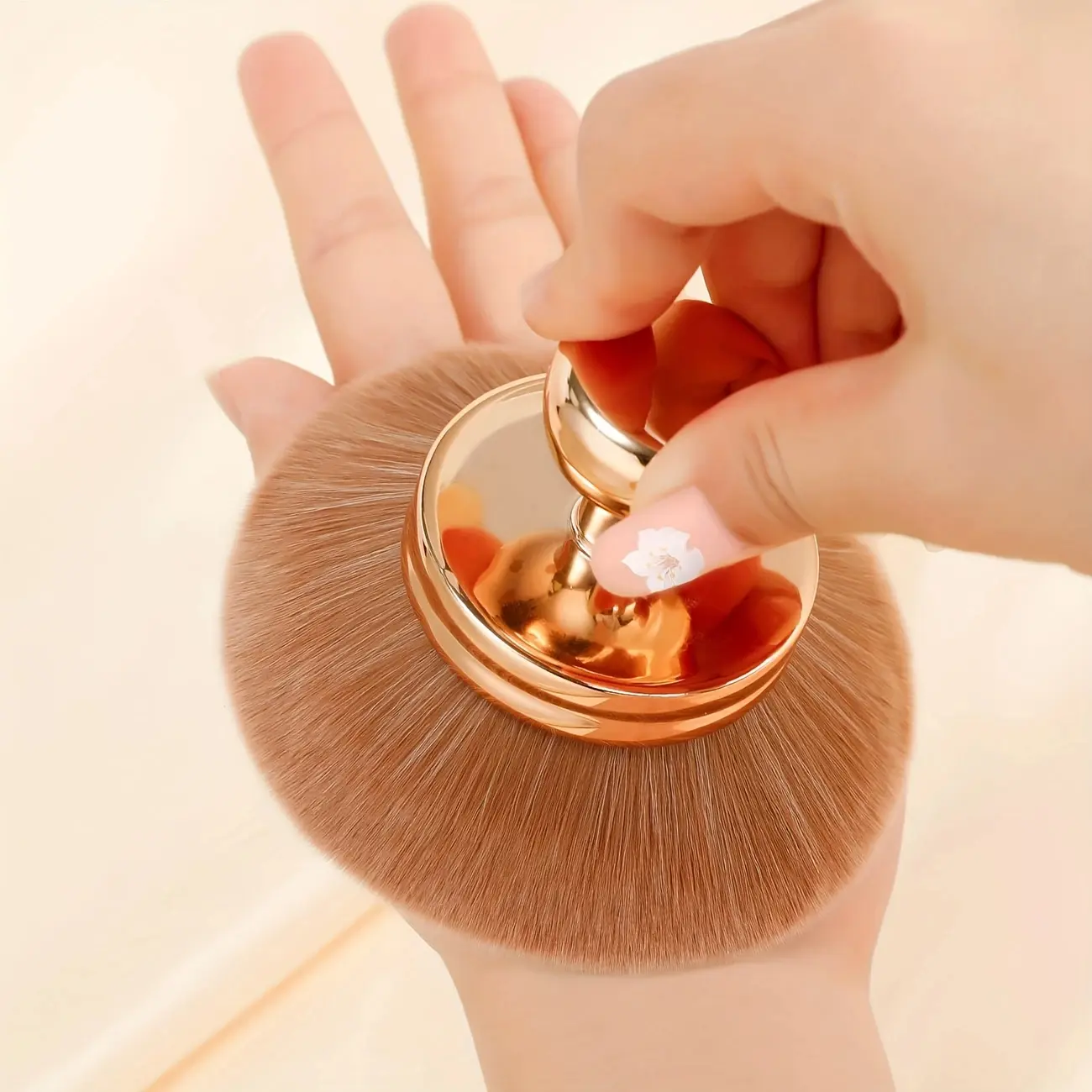 Tanning Brush Ultra-Soft Large Body Makeup Brush Wide Head Kabuki Foundation Brush for Professional Arm Neck Makeup