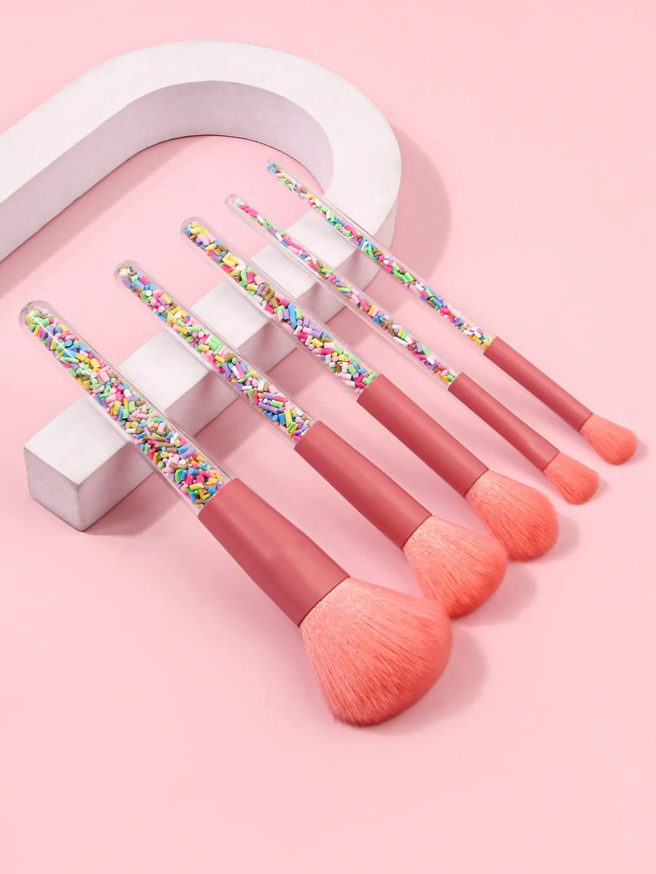 5 Pcs Cosmetic Candy Color Brushes High Quality Makeup Brush Set Party makeup must have brush