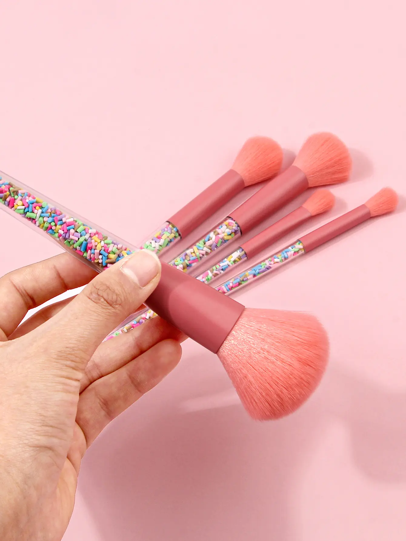 5 Pcs Cosmetic Candy Color Brushes High Quality Makeup Brush Set Party makeup must have brush